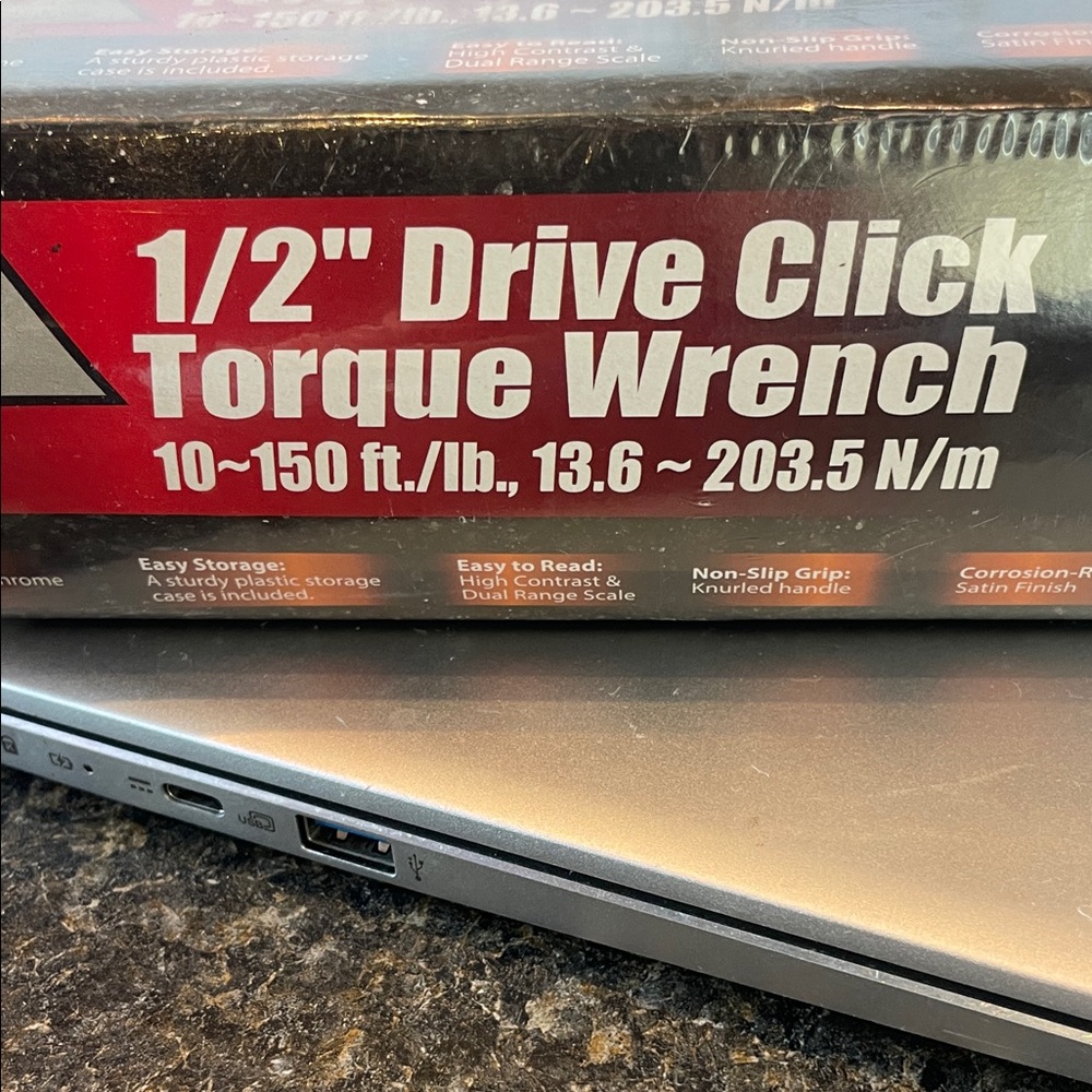 1/2" Drive Click Torque Wrench - Black - Picture 2 of 10